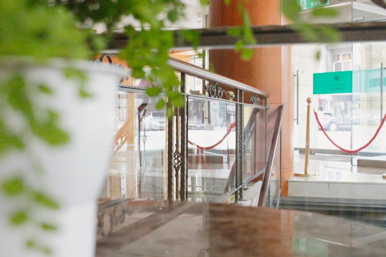סינצ'ו סיטי Hotel Avenue מראה חיצוני תמונה