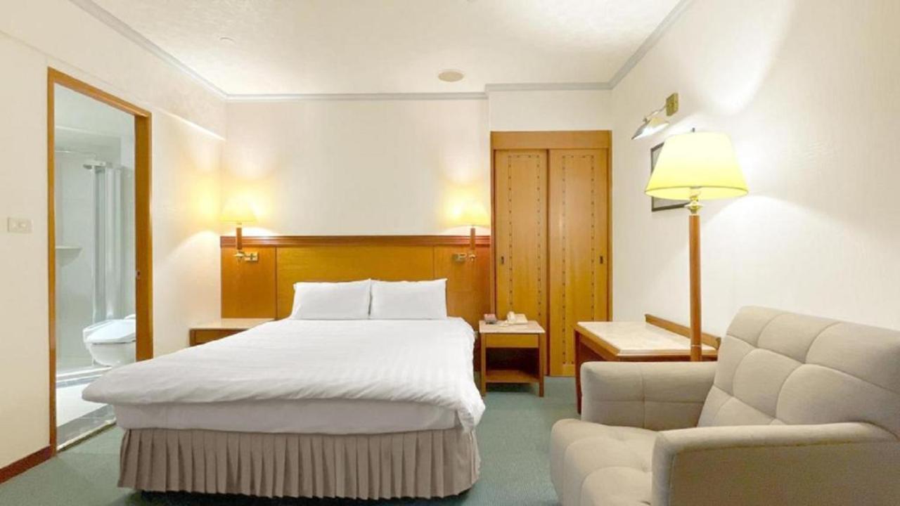 סינצ'ו סיטי Hotel Avenue מראה חיצוני תמונה
