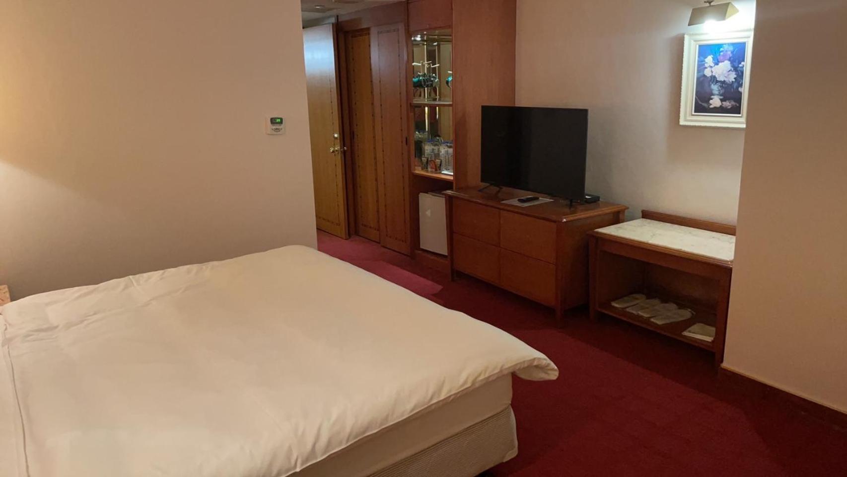 סינצ'ו סיטי Hotel Avenue מראה חיצוני תמונה